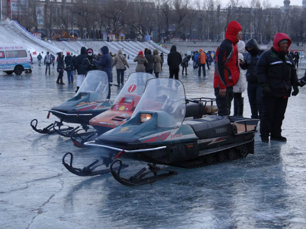 Riding snow motor in Harbin